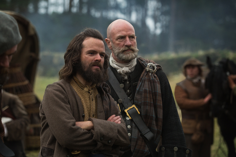 Illustration for article titled Outlander's Ron Moore & Terry Dresbach on Tartans, Redcoats and KNITS